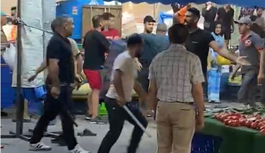 Pazarcılar arasında döner bıçaklı kavga: 1 yaralı