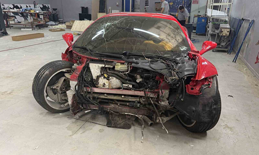 Kazada perte çıkan 17 milyonluk Ferrari'nin akıbeti belli oldu