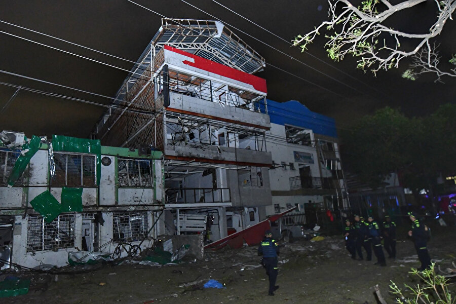 Kolombiya'da çifte terör saldırısı: 18 ölü