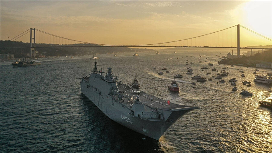 Türk donanmasından görkemli geçit töreni: Mavi Vatan'ın muhafızları yarın İstanbul'da