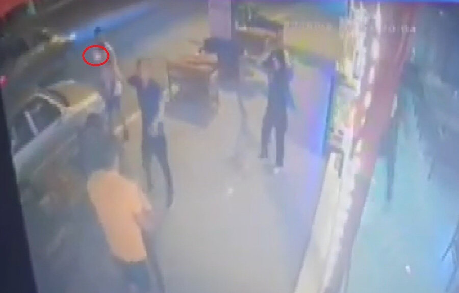 Oda başkanı iki kişiyi öldürüp intihar etti