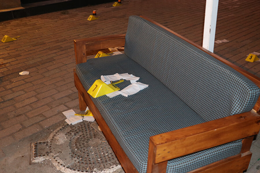 Oda başkanı iki kişiyi öldürüp intihar etti