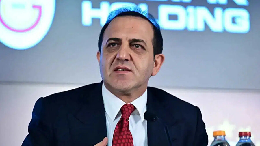 Galatasaray'dan flaş açıklama: "Süresiz kadro dışı" iddiasına yanıt geldi