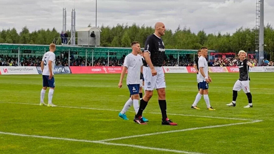 NBA basketbolcusu 40 yaşında futbola atıldı