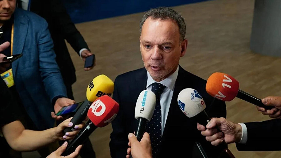 Hollanda Dışişleri Bakanı Caspar Veldkamp