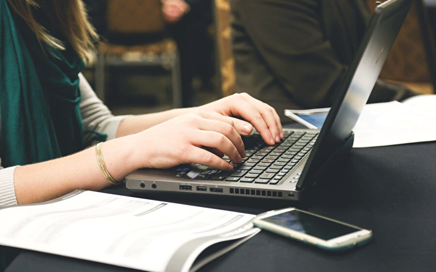 2025 Üniversite e-Kayıt Tarihleri ve Adım Adım Kayıt Rehberi | YÖK e-Kayıt Nasıl Yapılır?