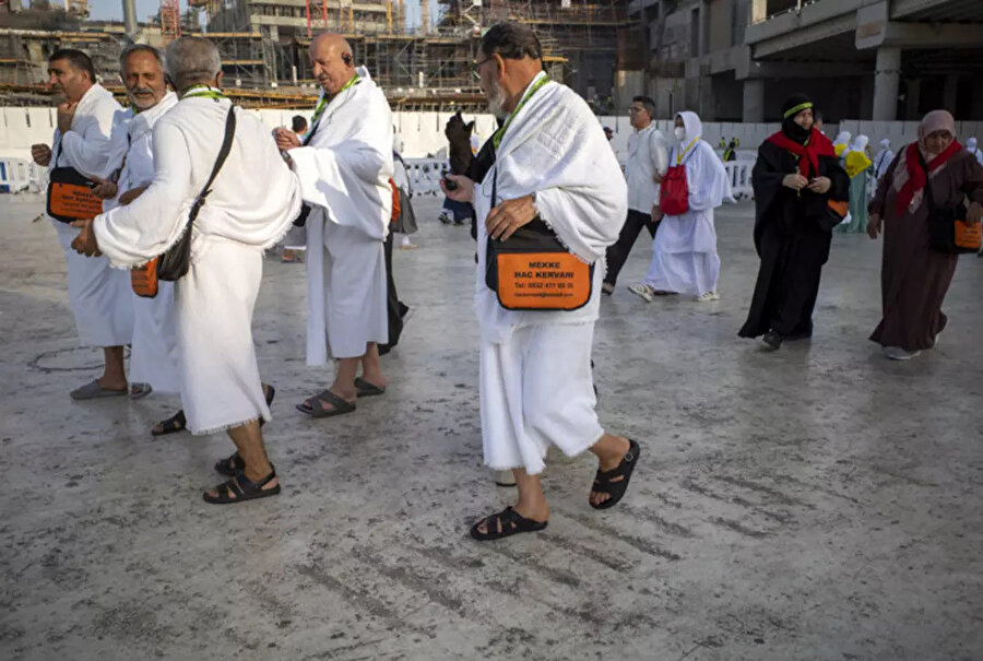 Kurasız hac vaadiyle aldatanlara karşı bakanlık harekete geçti