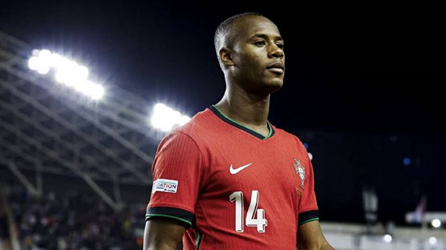 Juventus’un Portekizli savunma oyuncusu Tiago Djaló