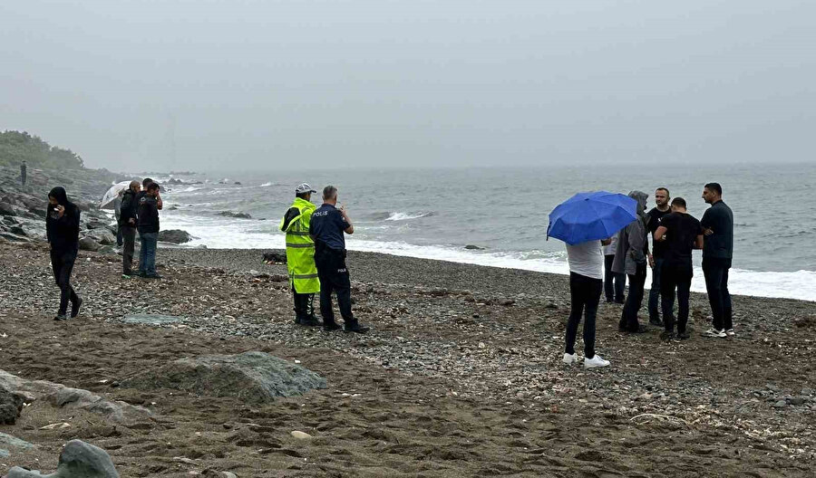 13 yaşındaki çocuk denizde kayboldu: Ekiplerin arama kurtarma çalışmaları devam ediyor