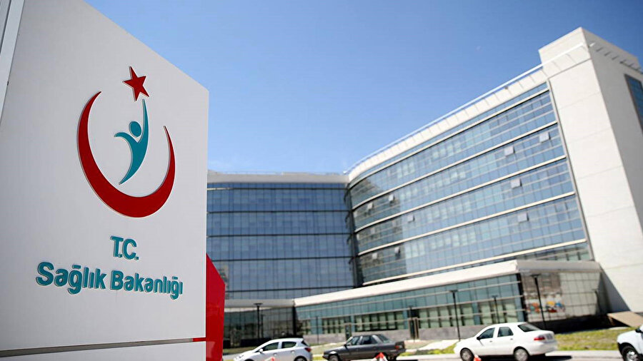 Sağlık Bakanlığı: Kıyafetini beğenmediği hastayı muayene etmedi’ iddialarına ilişkin soruşturma başlatılmıştır