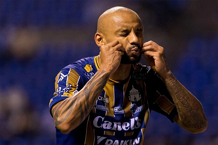 Fenerbahçe'nin eski yıldızı Meksika'da gol kralı