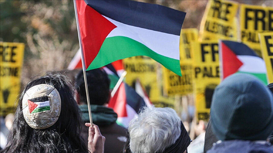 Venedik Film Festivali öncesi Gazze protestosu