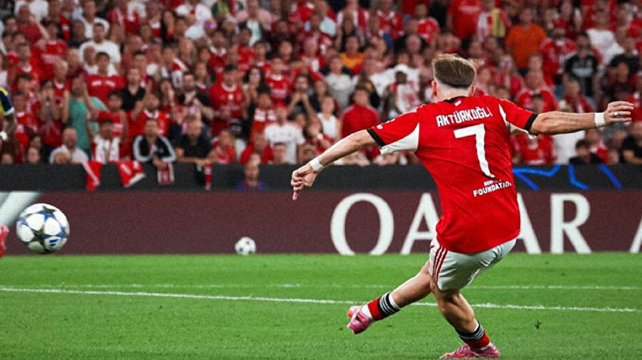 Kerem Aktürkoğlu'ndan olay hareket