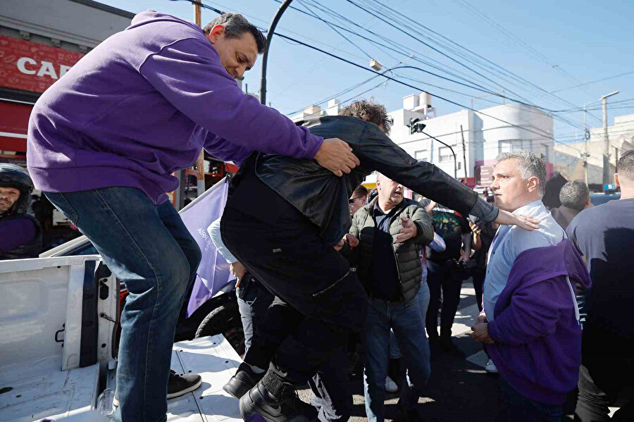 Javier Milei'ye saldırı