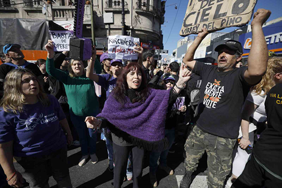 Javier Milei'ye saldırı