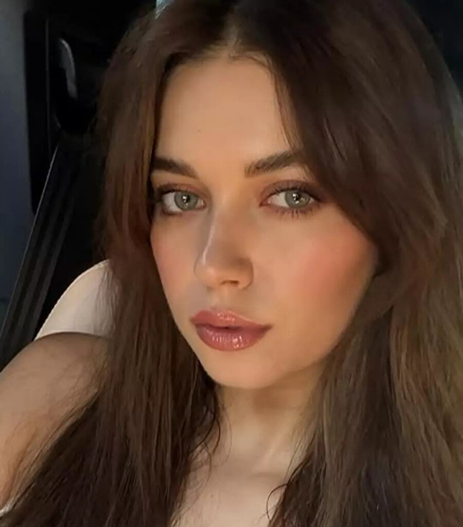 Afra Saracoglu
