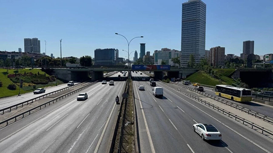 ​İstanbul'da bazı yollar trafiğe kapatıldı