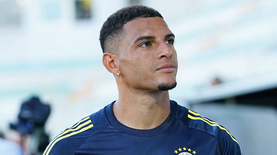 Fenerbahçe'de aylardır beklenen ayrılık gerçekleşti: Yeni takımı neresi oldu?