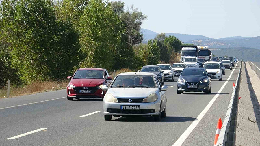 Yaz tatili bitti, yollarda trafik yoğunluğu başladı