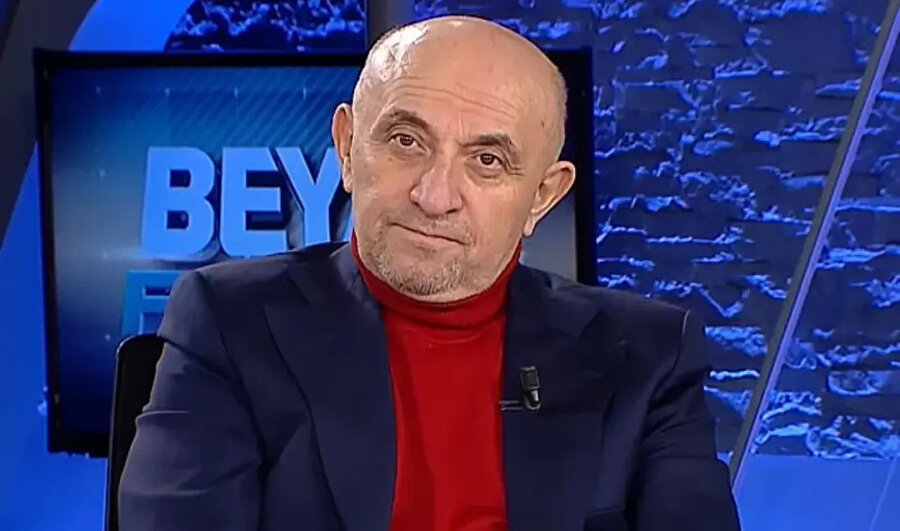 Fenerbahçe'nin yeni teknik direktörünü canlı yayında duyurdu