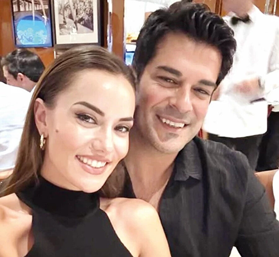 Fahriye Evcen, çocuklara İngilizce öğreten popüler bir eğitim uygulamasıyla reklam anlaşması yaptı
