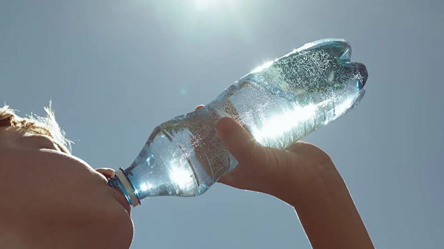 Her Sohbetin Bir Bedeli Var: Yapay Zekâ Sistemleri Su Tüketimini Artırıyor