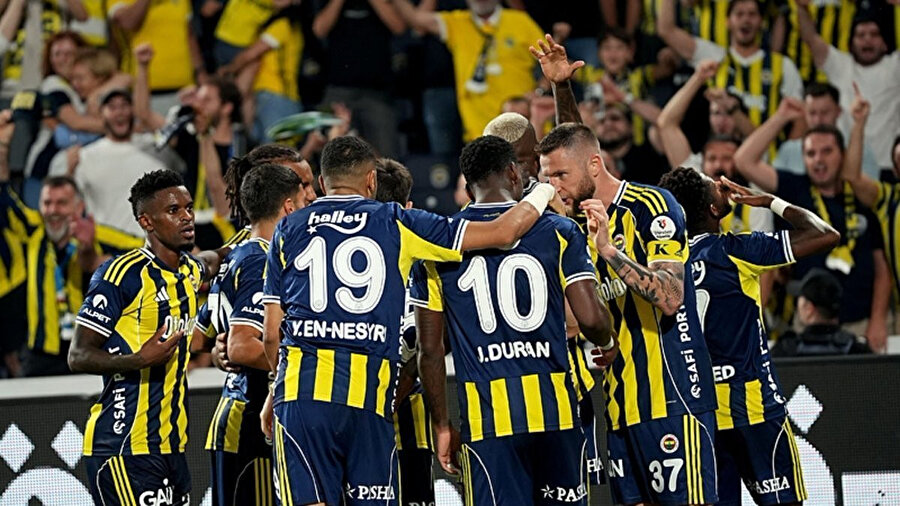 Fenerbahçe'nin UEFA Avrupa Ligi kadrosu belli oldu: O isimler kadroda yer almadı​