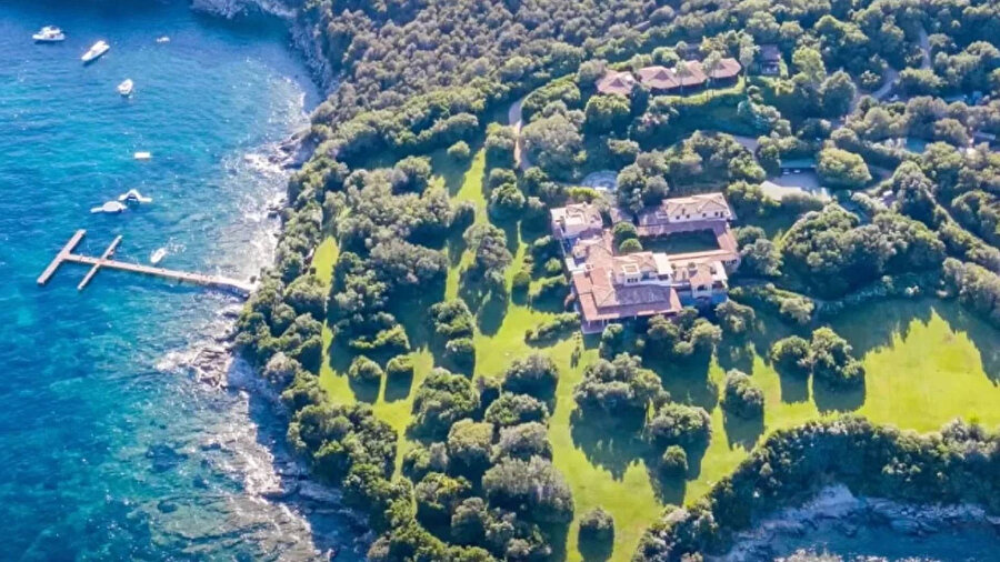 Berlusconi’nin efsane villası satışta
