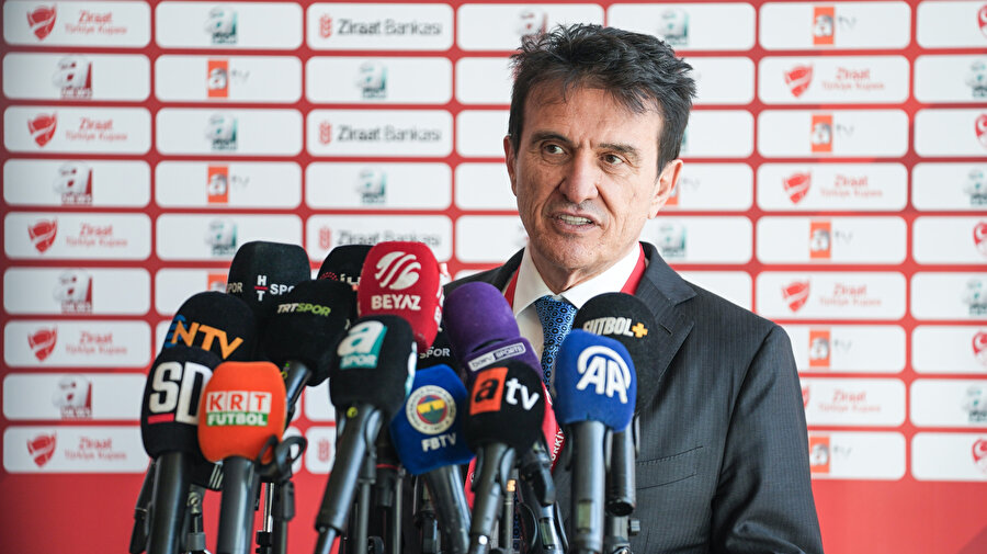 Fenerbahçe'nin yeni teknik direktörü kim olacak: Fenerbahçe'de yönetin kurulu toplantısı sonrasında karar çıktı mı?