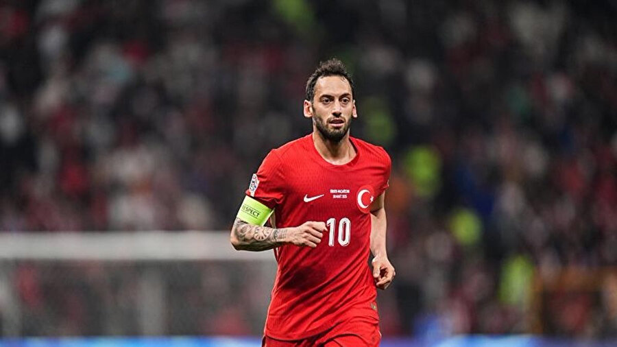 Hakan Çalhanoğlu gemileri yaktı