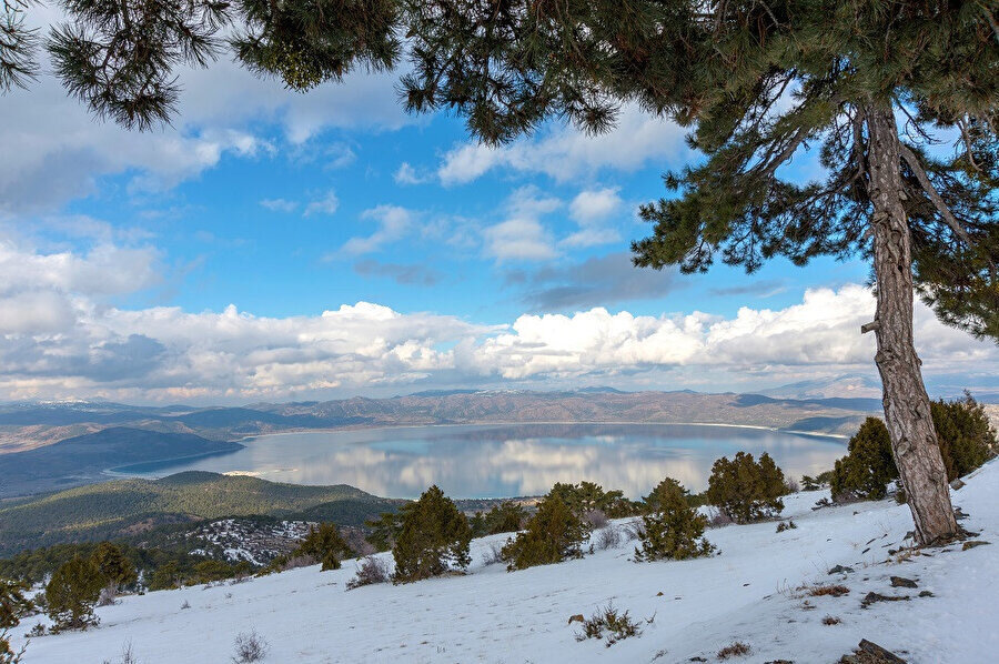 Burdur, Burdur ilinin merkez ilçesidir.