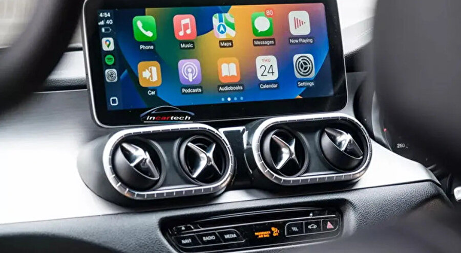 Dokunmatik ekranlı araç