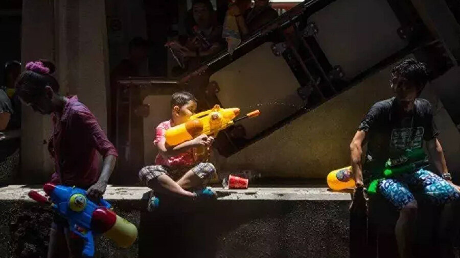 Silah taşıma ve bulundurma vesikalarına ilişkin maktu harç tutarları yeniden belirlendi
