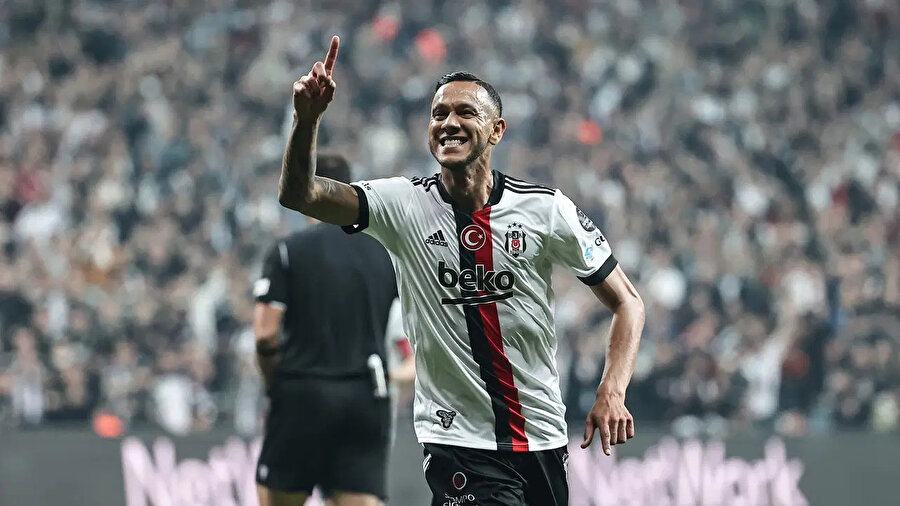 Josef de Souza'dan Beşiktaş'ta yardımcı antrenörlük iddialarına yanıt
