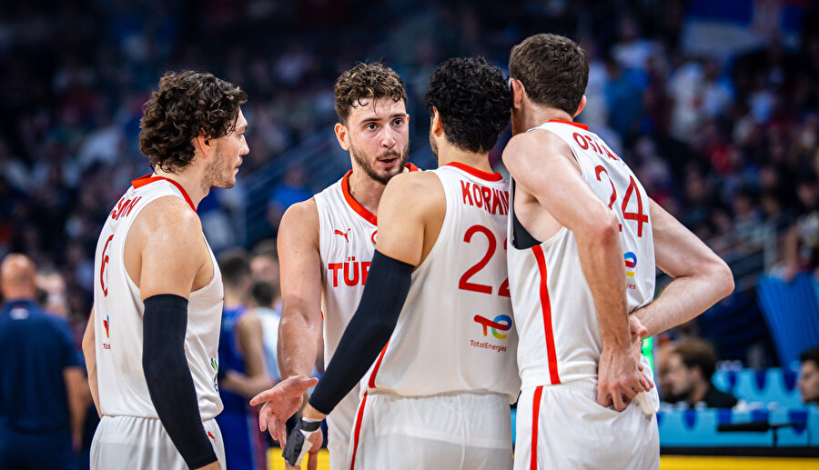 12 Dev Adam'ın çeyrek final rakibi belli oldu: Türkiye basketbol çeyrek final maçı ne zaman? Türkiye’nin çeyrek final rakibi kim?