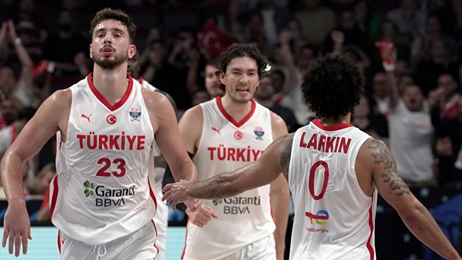 Türkiye Polonya basketbol maçı ne zaman, saat kaçta? EuroBasket çeyrek finalde karşılaşacak Türkiye Polonya maçı hangi kanalda yayınlanacak?