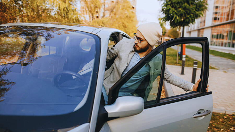 2027’de yürürlülüğe giriyor: Otomobillerdeki gizli özelliğe yasak