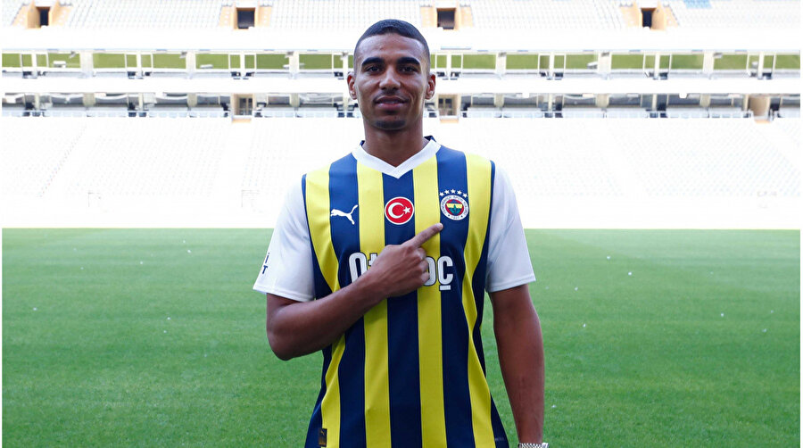 Fenerbahçe, Djiku'nin Spartak Moskova'ya transfer olduğunu açıkladı. 