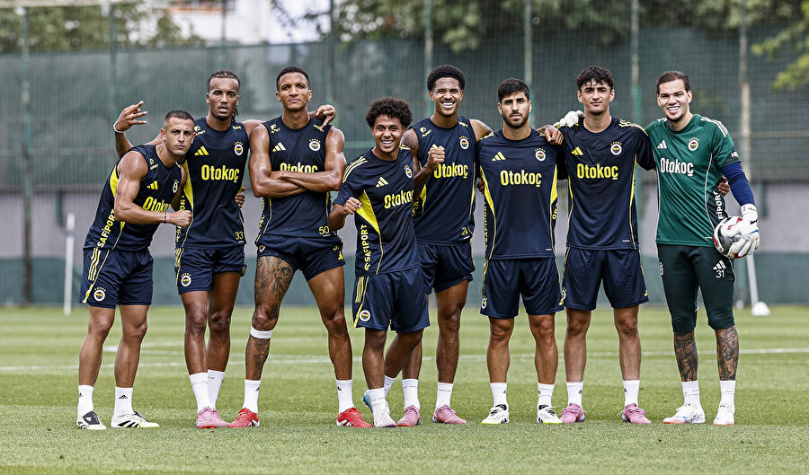 Fenerbahçe'nin yeni transferleri derbide oynayacak mı?