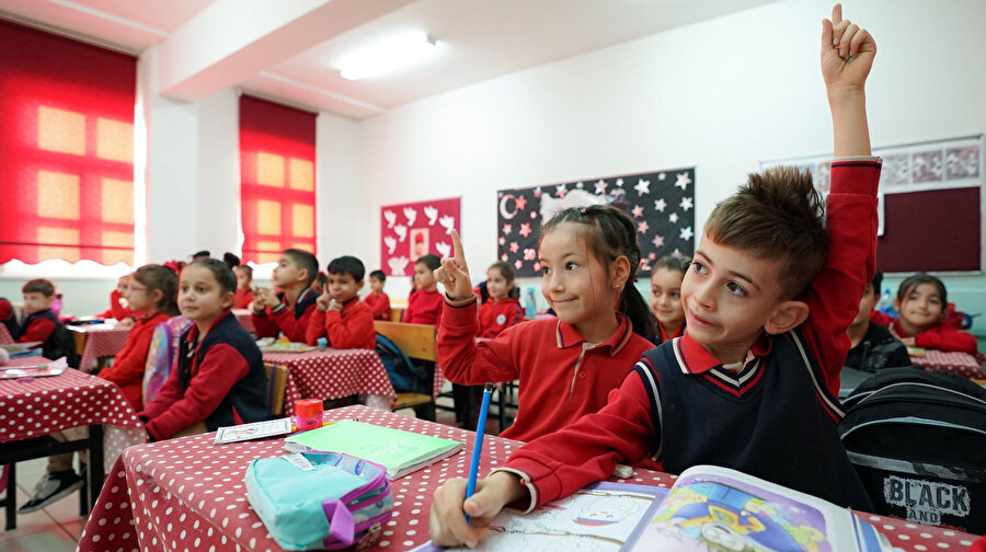 Yarıyıl tatili (sömestr), Ara tatil tarihleri MEB 2025-2026 takvimi || Yarıyıl tatili ne zaman? 15 günlük sömestr tatili ne zaman? 2025 Kasım tatili ne zaman?