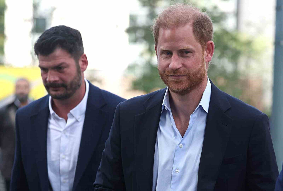 İngiltere kraliyet ailesinde buzlar eriyor