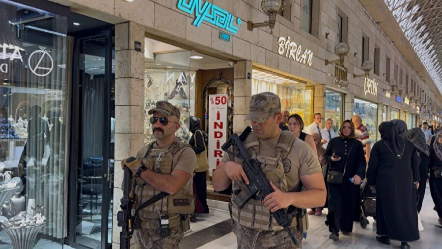 Bursa'nın tarihi çarşısında haraç iddiası: Polis Özel Harekat düğmeye bastı