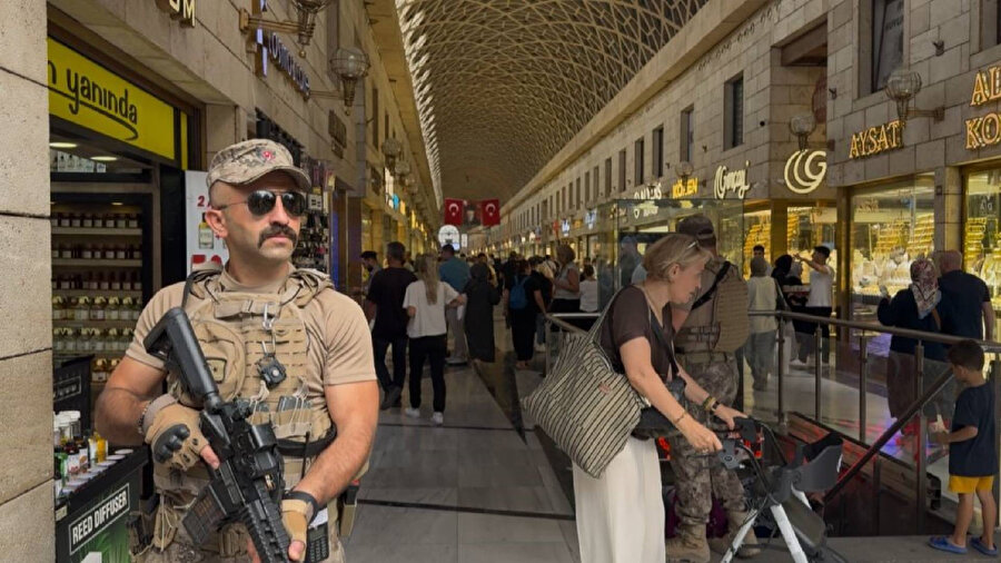 Bursa'nın tarihi çarşısında haraç iddiası: Polis Özel Harekat düğmeye bastı