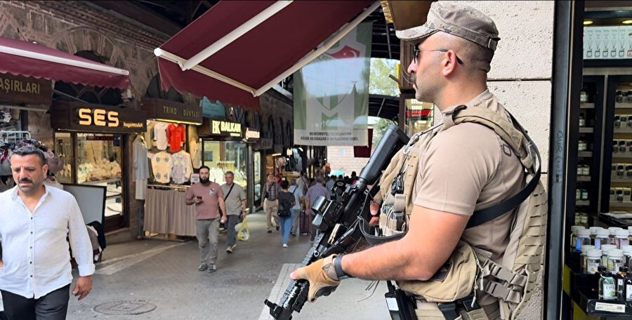 Bursa'nın tarihi çarşısında haraç iddiası: Polis Özel Harekat düğmeye bastı