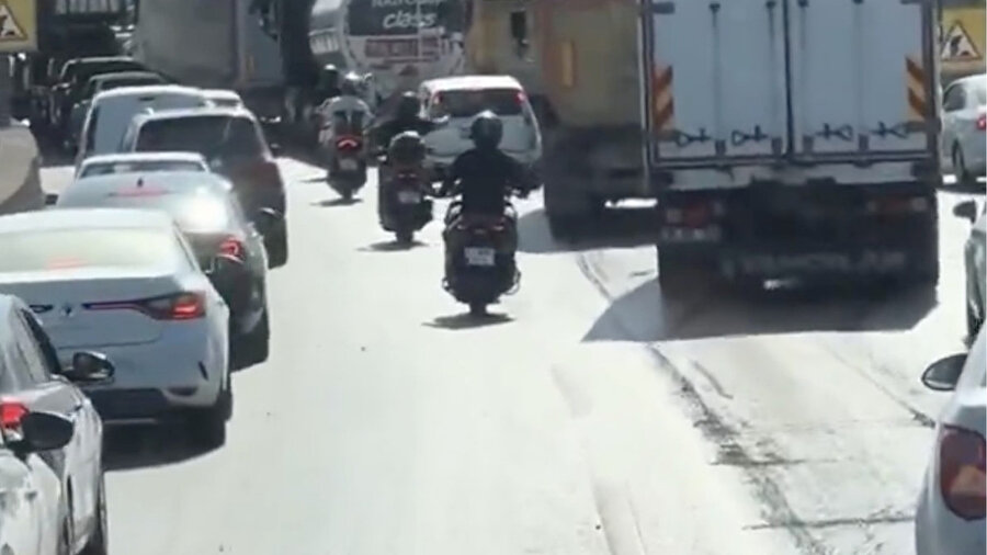İzmit’te motorcular itfaiyeye yol açtı: “Allah razı olsun”