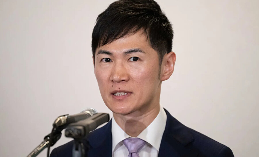 Yapay zeka parti lideri oldu