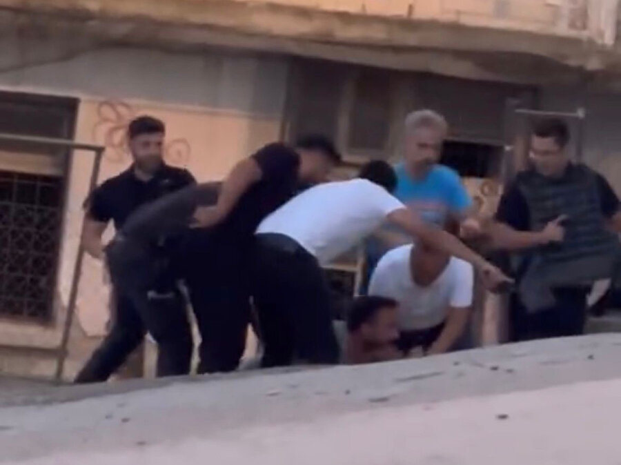 İzmir'de eşini rehin aldı: Polis etkisiz hale getirdi