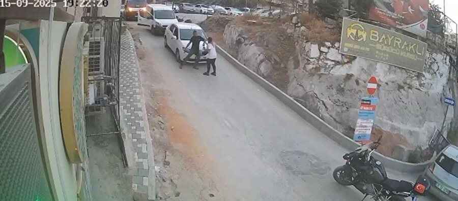 İzmir'de eşini rehin aldı: Polis etkisiz hale getirdi