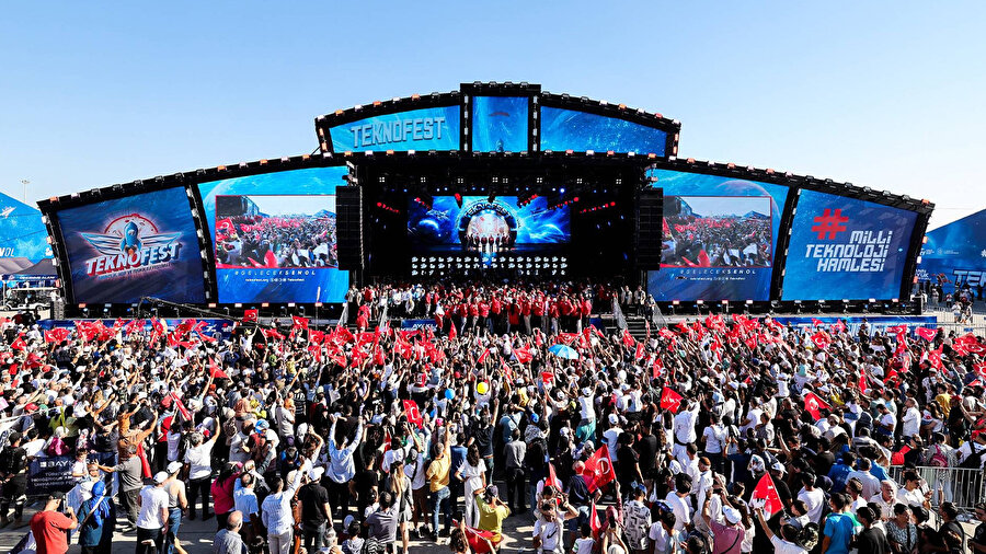 2025 TEKNOFEST İstanbul etkinlik takvimi: Solotürk uçuş gösterisi ne zaman? TEKNOFEEEST konser programı