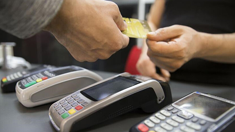 KMH ve kredi kartı nakit çekim faizleri düştü: Aylık ödeme ne kadar olacak?